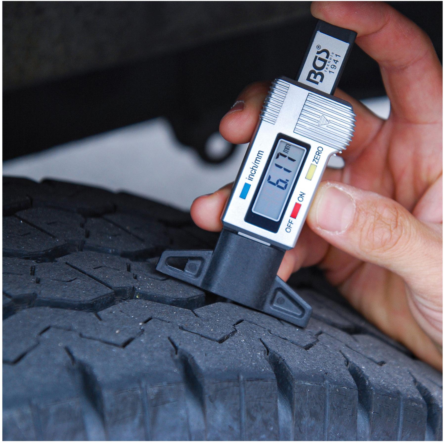 Jauge de profondeur de pneu de 0-1Outils de mesure Testeur de fil de pneu  Jauge de profondeur de bande de roulement numérique avec écran LCD :  : Commerce, Industrie et Science